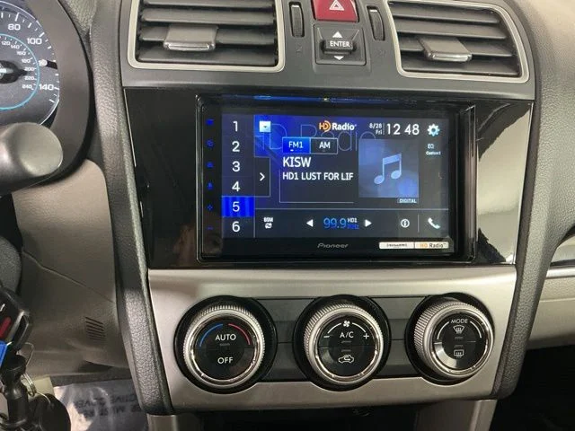 Used 2018 Blue Subaru 2.5i Limited image 19