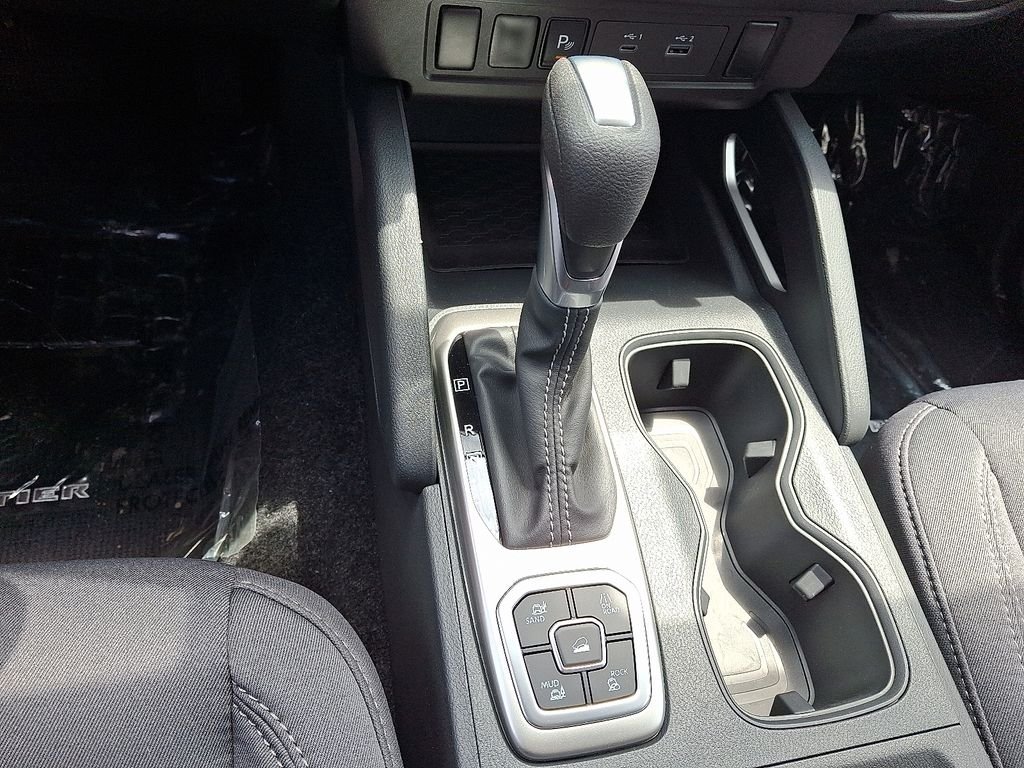 2026 Nissan Frontier — photo 10