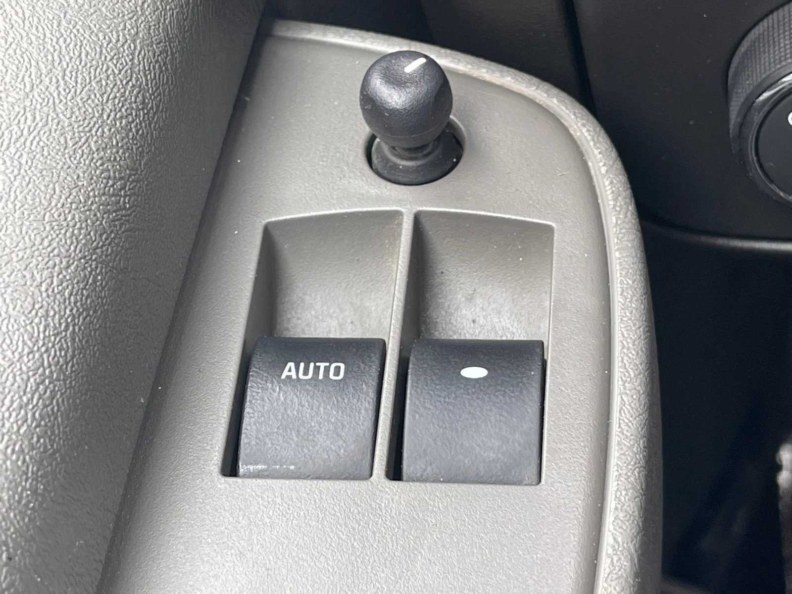 2023 Chevrolet Express Passenger LS - Photo 29