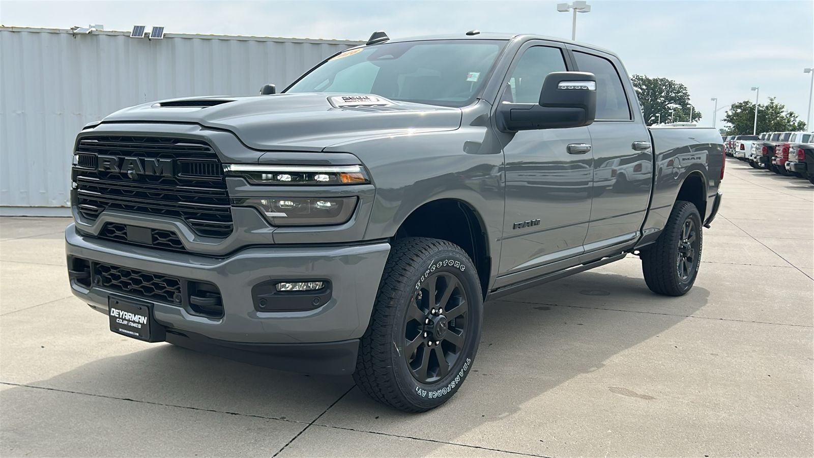 New 2026 Ceramic Gray Clear-Coat Exterior Paint RAM Laramie image 8