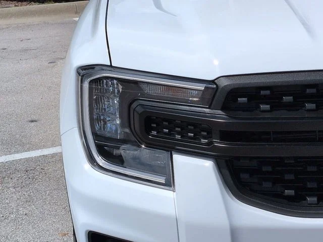 New 2026 Oxford White Ford XL image 10