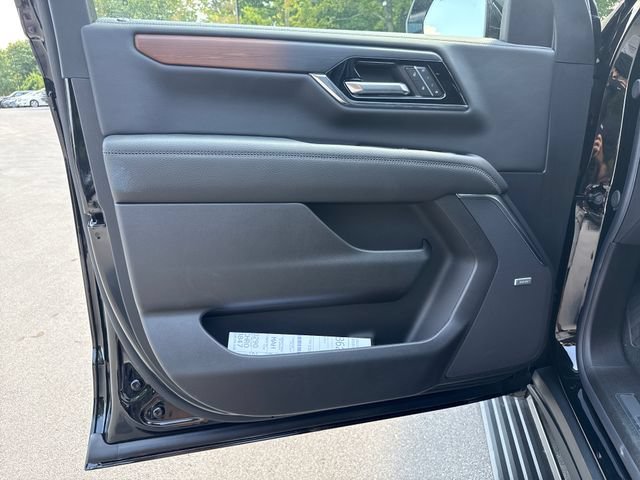 2026 GMC Yukon XL Denali - Photo 12