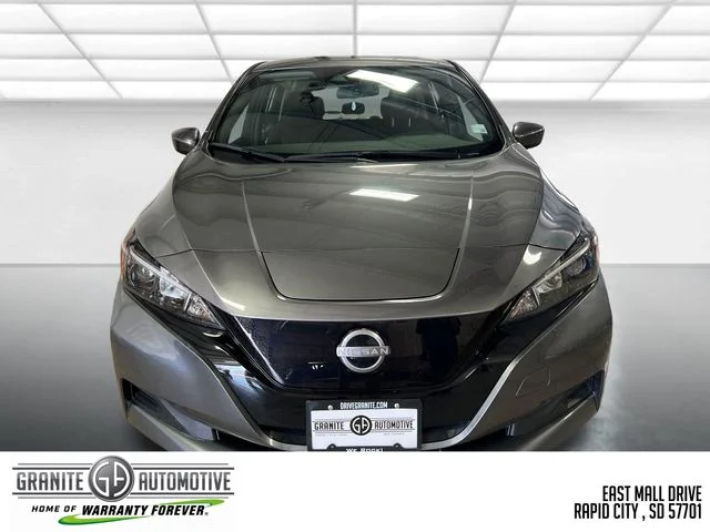 Used 2025 Gray Nissan S image 8