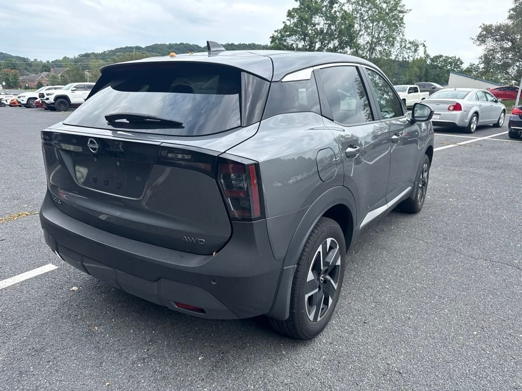 Used 2025 Gray Nissan SV image 4