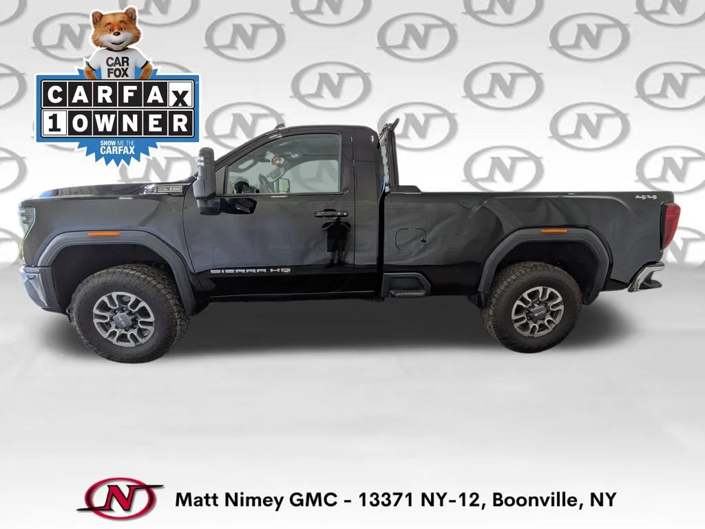 Used 2024 Onyx Black GMC SLE image 2