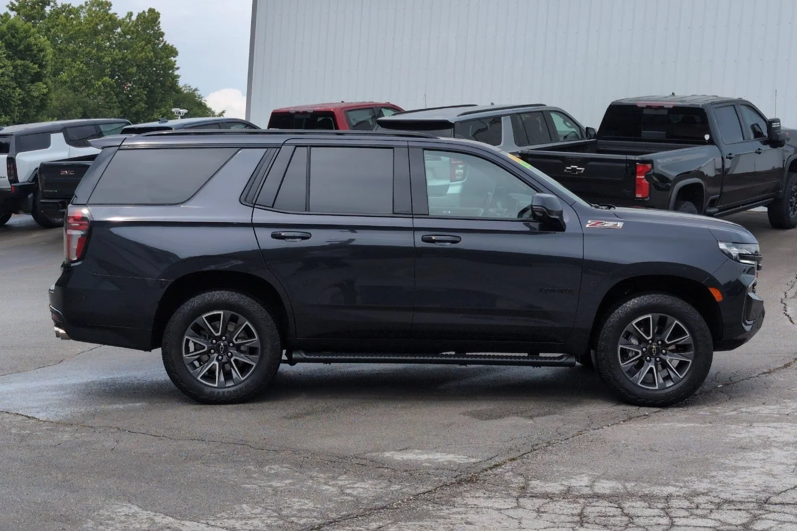 Used 2023 Dark Ash Metallic Chevrolet Z71 image 25