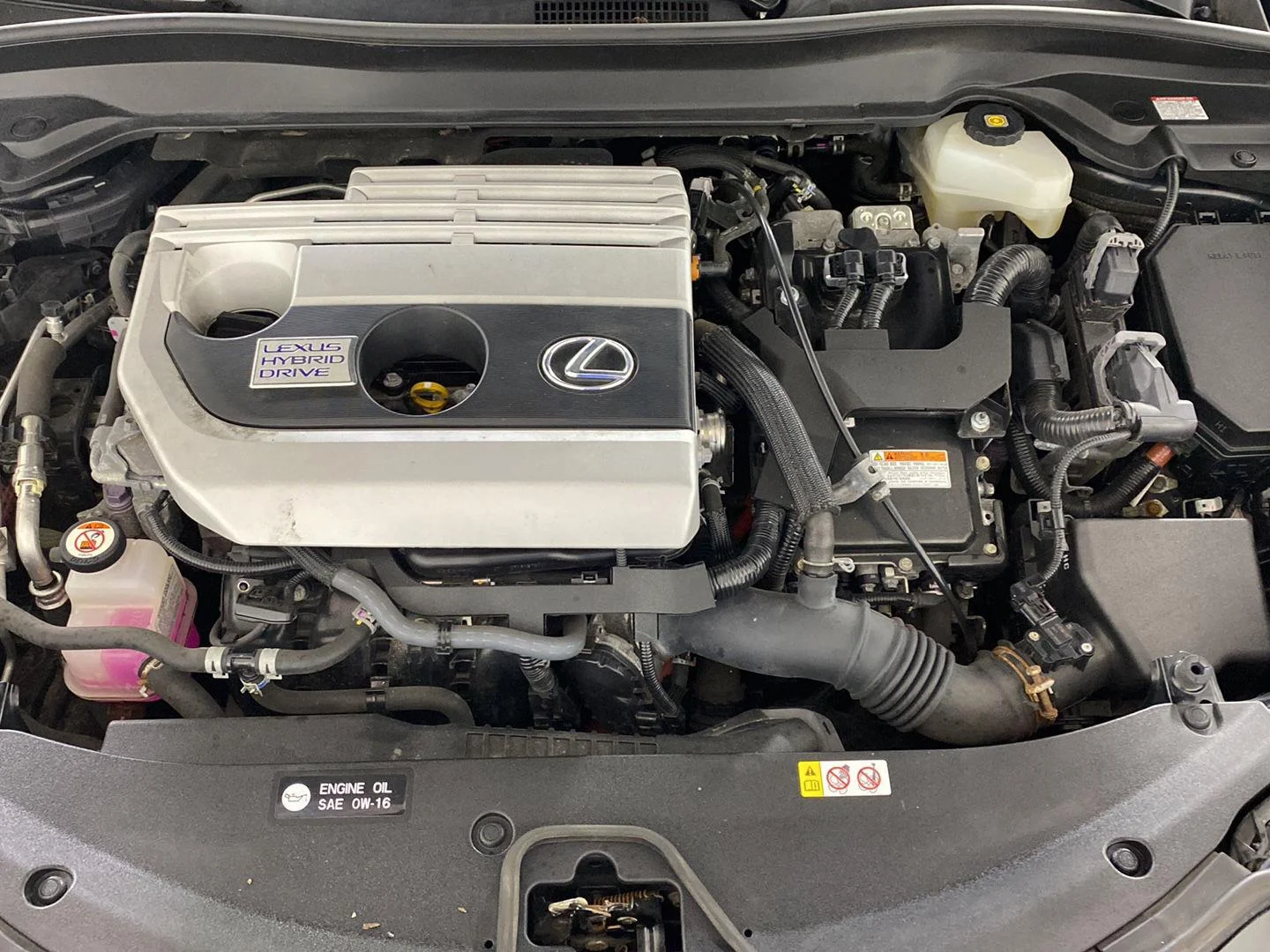 Used 2019  Lexus UX 250h F SPORT image 24