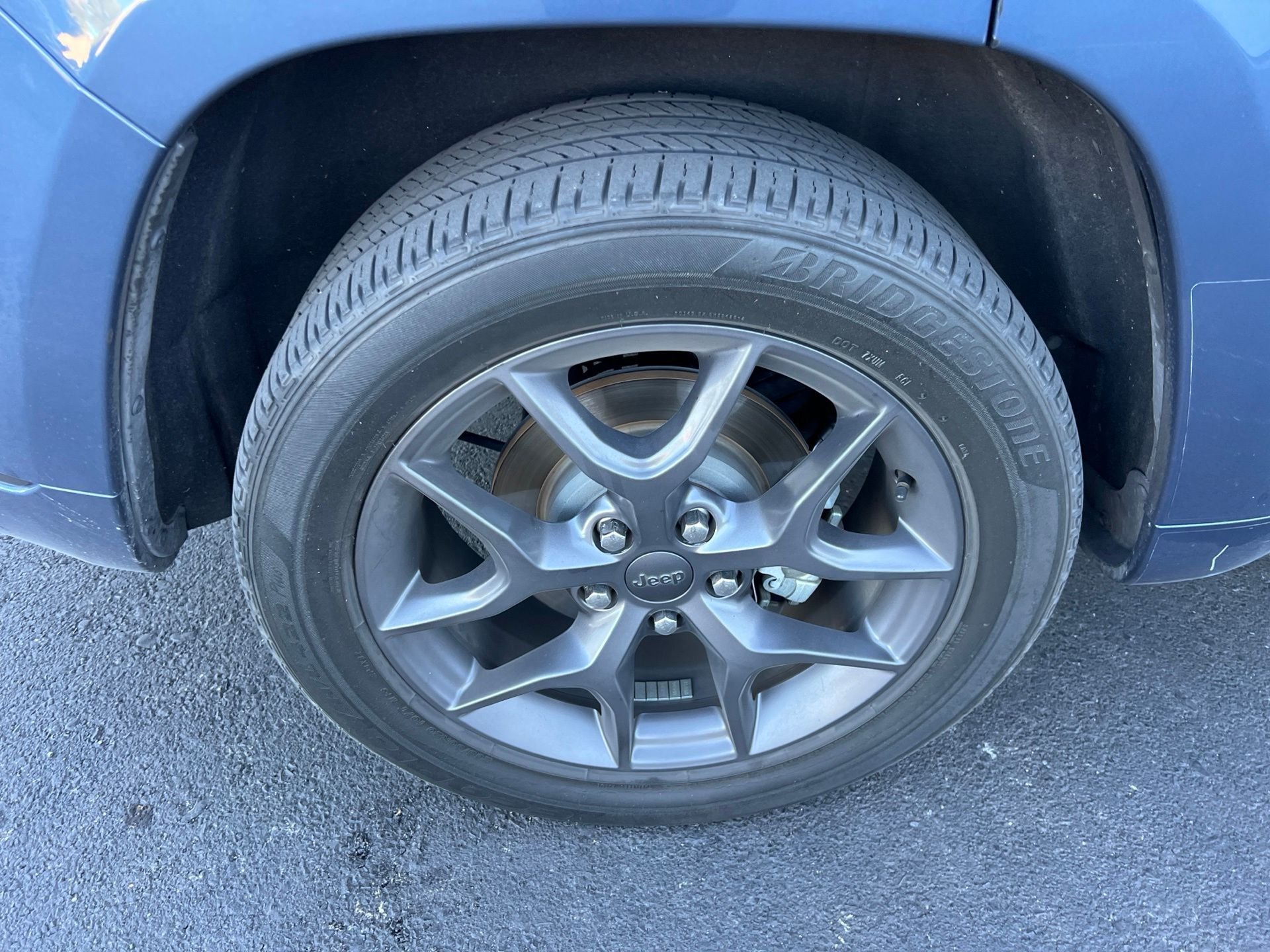 Used 2019 Blue Jeep Limited image 12