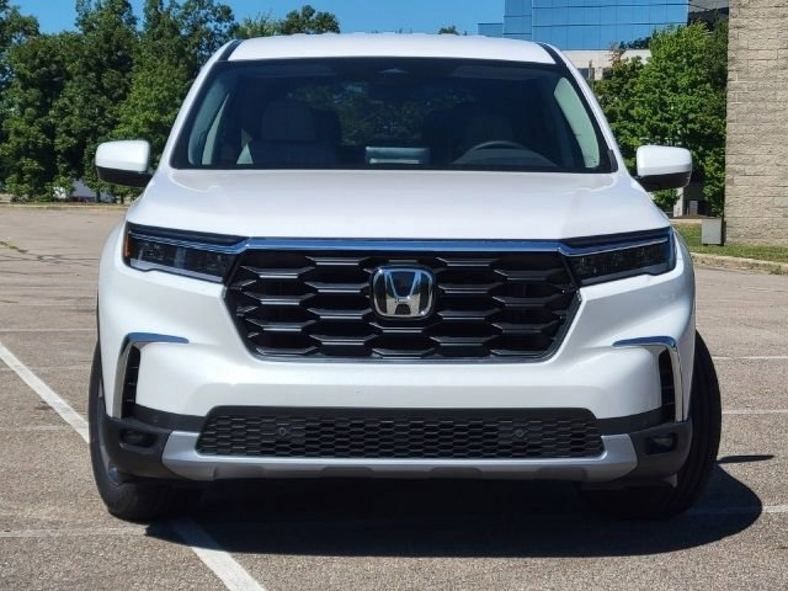 Certified Used 2025 Platinum White Pearl Honda EX-L+ image 2
