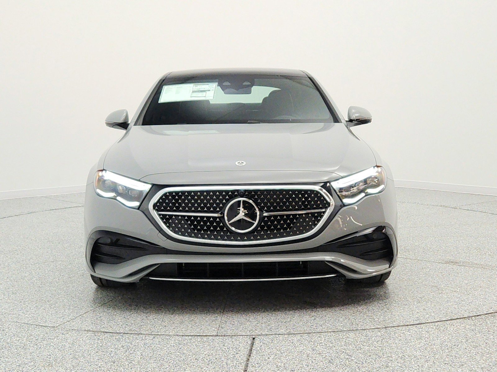 New 2026 MANUFAKTUR Alpine Grey Mercedes-Benz E 450 4MATIC® Sedan image 31