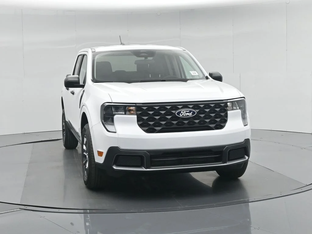 New 2026 Oxford White Ford XLT image 52