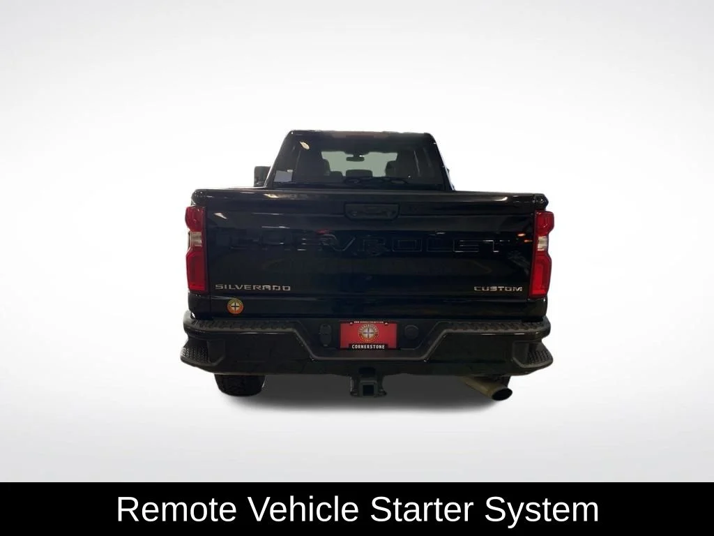 Used 2021 Black Chevrolet Custom image 18