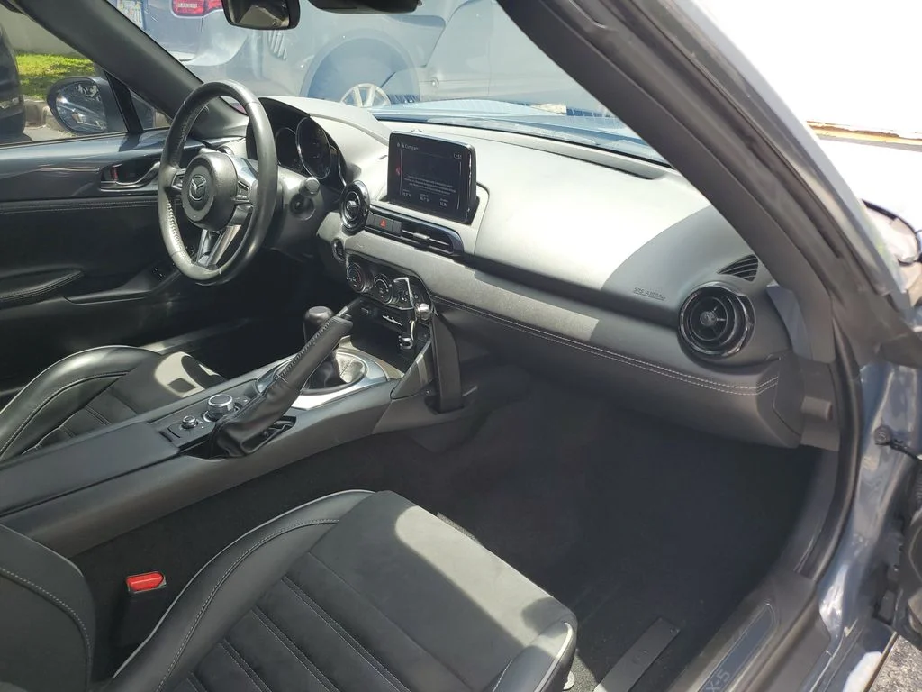 Used 2021 Gray Mazda Club image 16