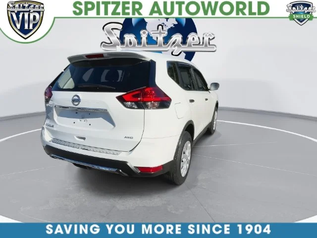 Used 2017 White Nissan S image 14