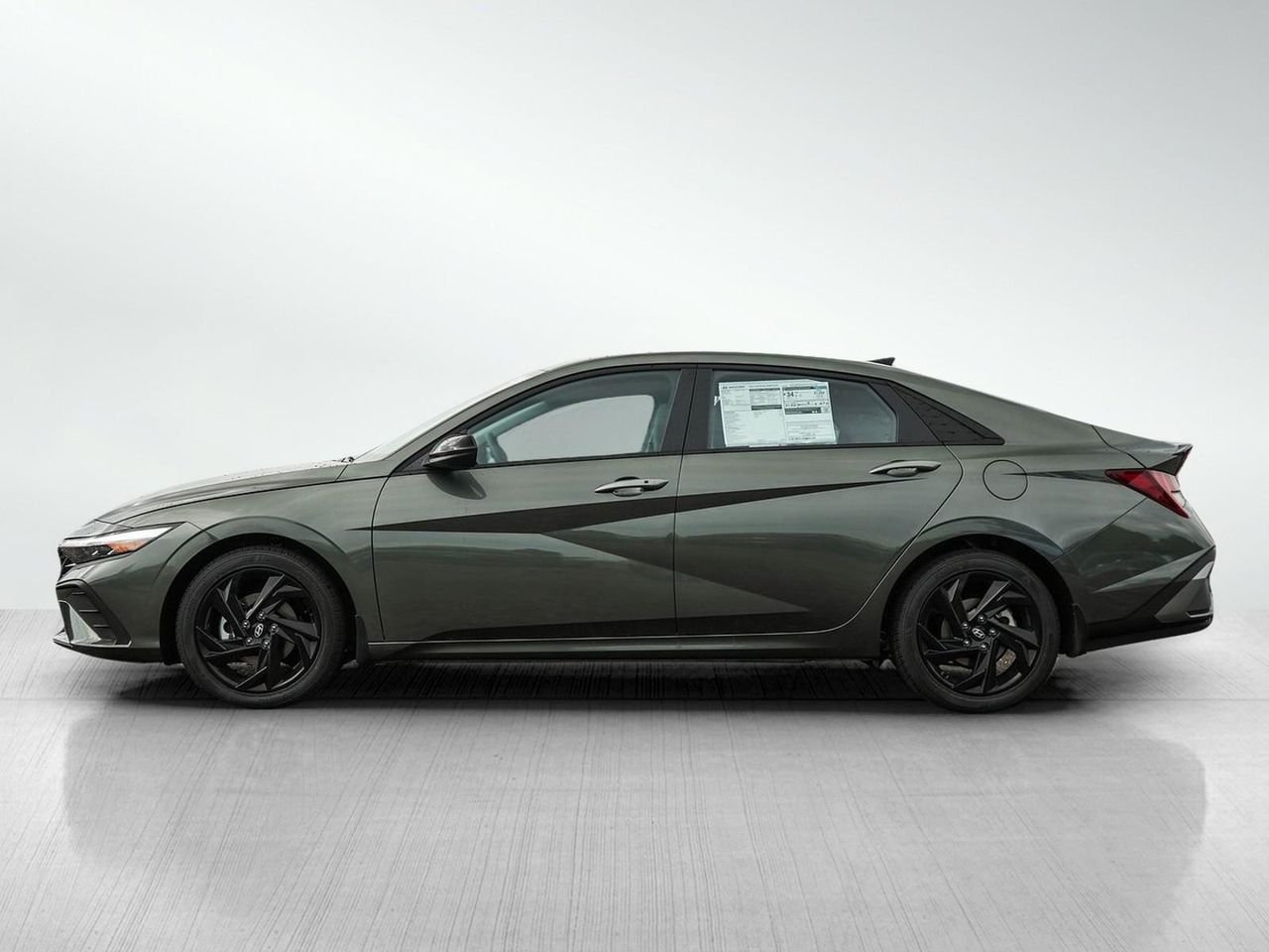 New 2026 Amazon Gray Hyundai SEL Sport Plus Sedan FWD image 27