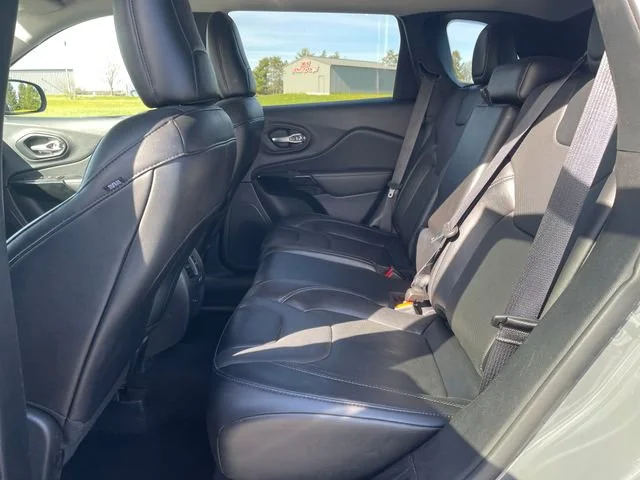 Used 2023 Gray Jeep Altitude Lux 4x4 image 28