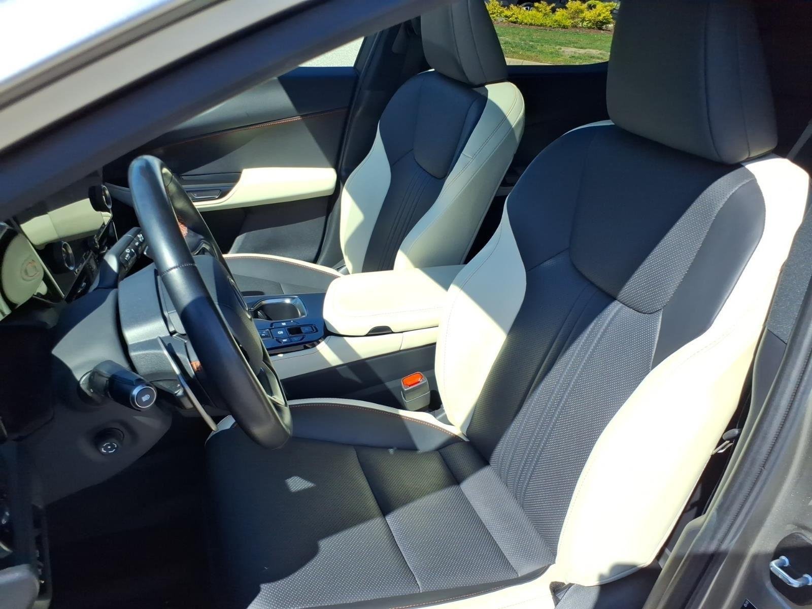 Used 2022 Atomic Silver Lexus NX 350h Premium image 14