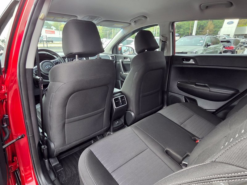 Used 2018 Red Kia LX image 19