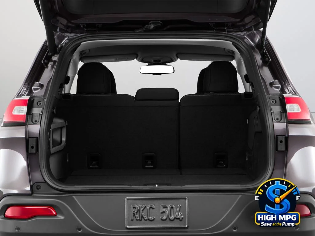 Used 2016 Black Jeep Latitude image 14