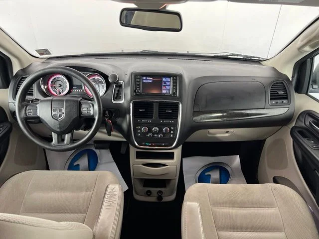 Used 2019 Silver Dodge SE image 31
