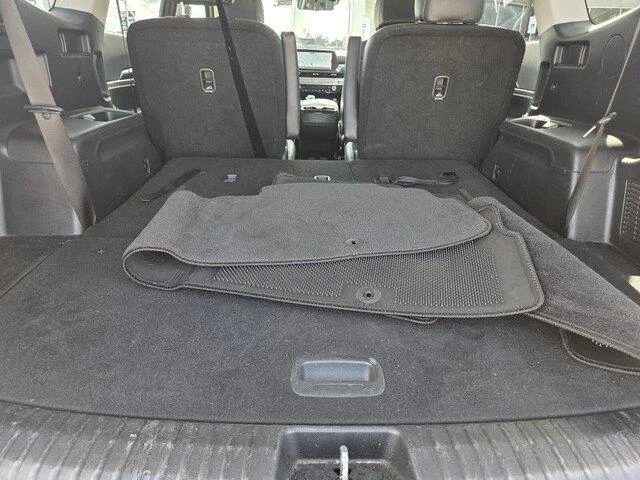 Used 2025 Dark Moss Kia S image 31