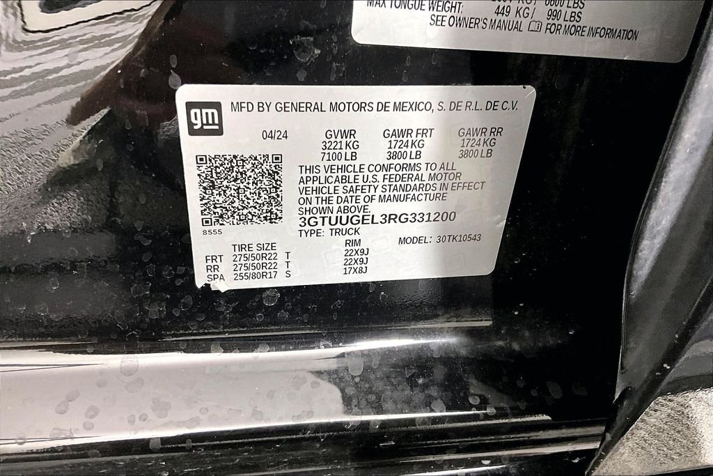 Used 2024 Black GMC Denali image 15