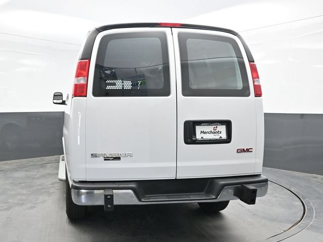 Used 2025 White GMC Work Van image 5