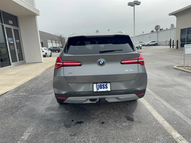 New 2026 Skyscraper Grey Metallic BMW 30 xDrive image 4