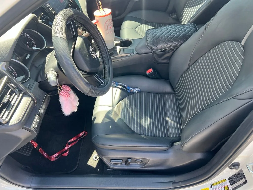 Used 2023 White Toyota SE image 5