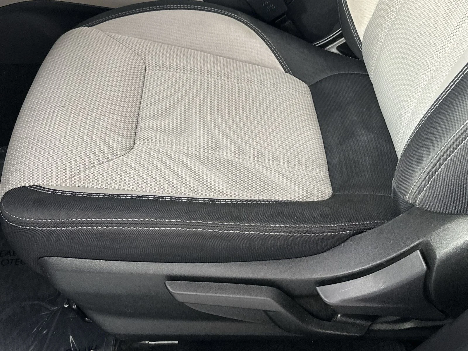 Used 2023 Green Subaru Base image 12