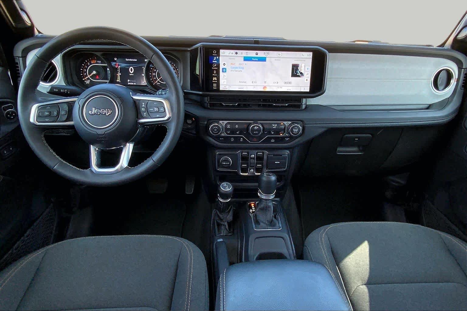 Used 2025 Black Clearcoat Jeep Sahara image 16