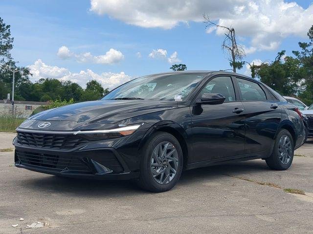 New 2025 Black Hyundai Blue image 2