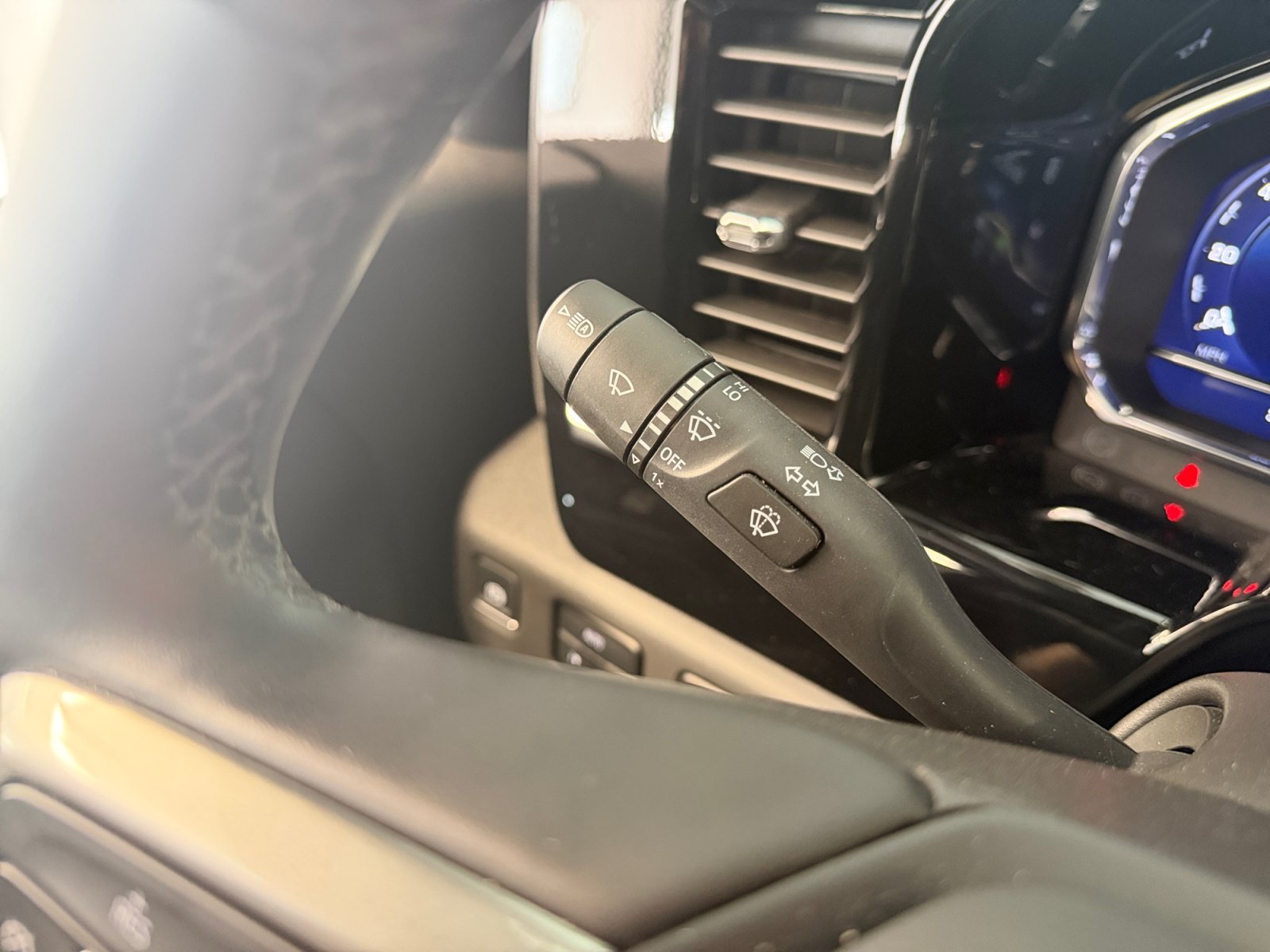Used 2025 Riptide Blue Metallic Chevrolet LT image 13