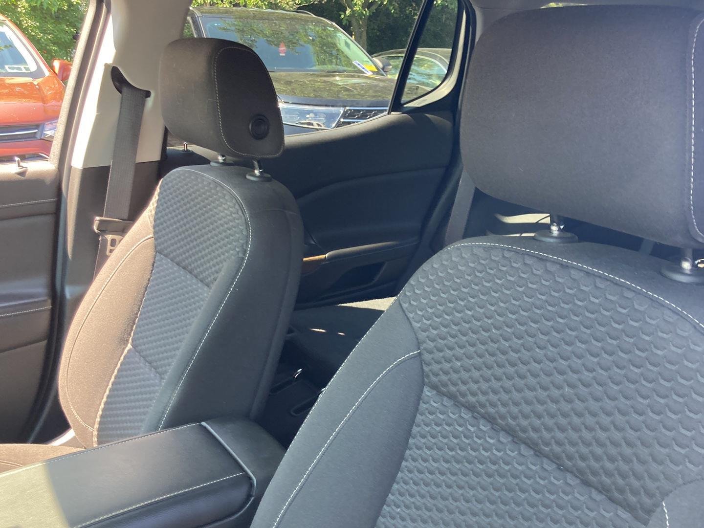 Used 2019  GMC SLE-2 image 15