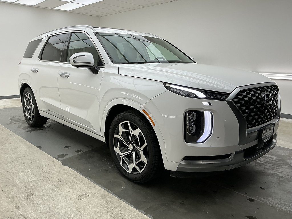 Used 2022 Hyper White Hyundai Calligraphy image 3