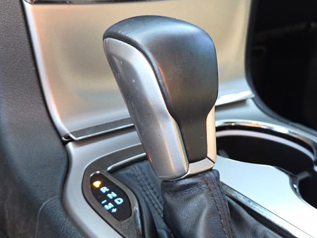 Used 2019 Silver Jeep Overland image 22