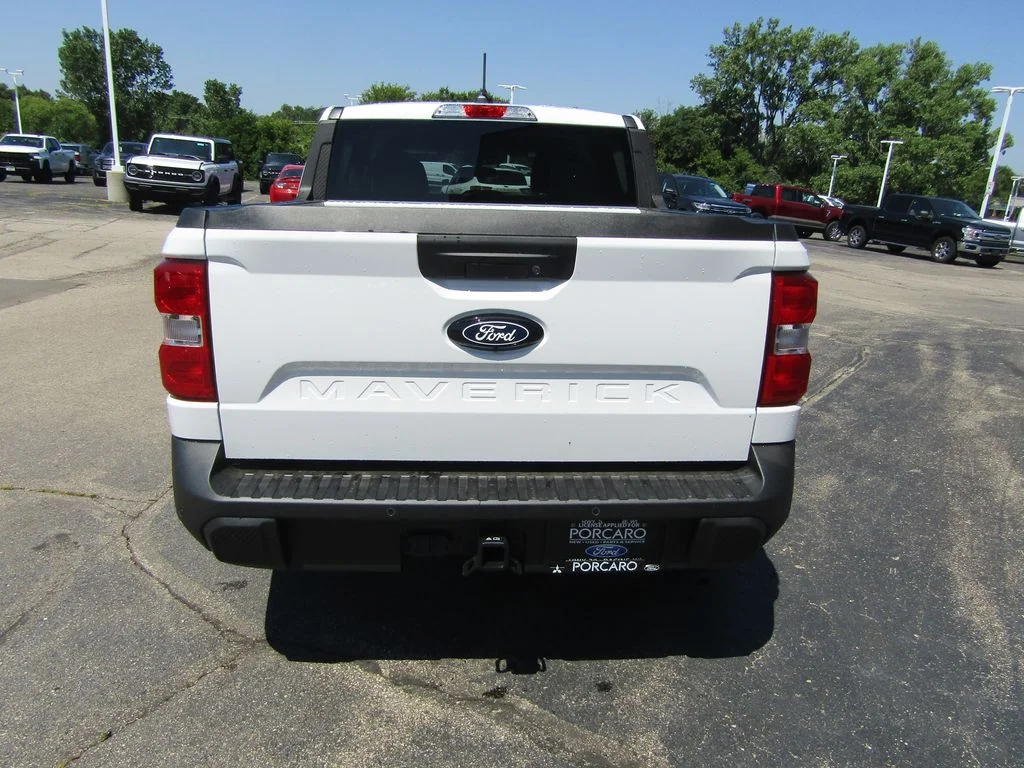 New 2026 Oxford White Ford XL image 6