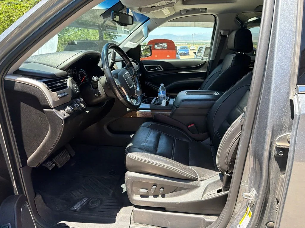 Used 2019 Steel Metallic GMC Denali image 10