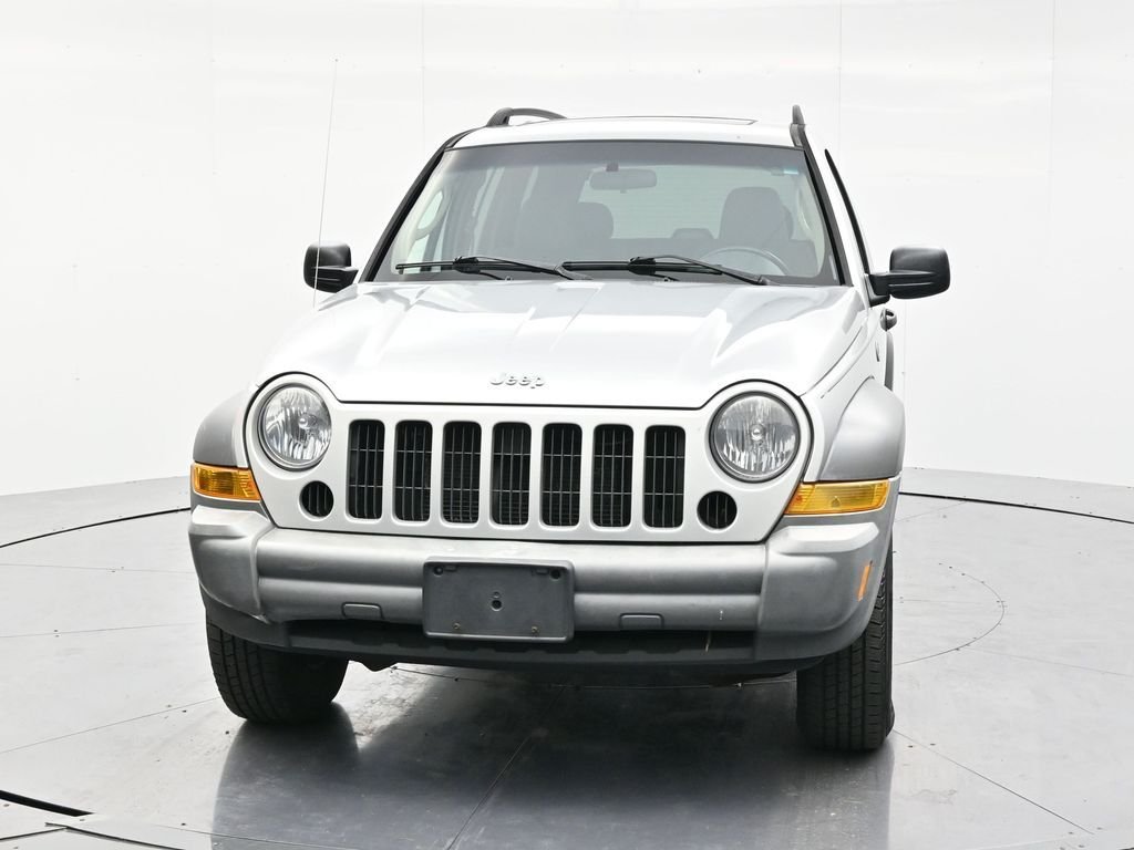 Used 2005 Jeep Liberty Sport with VIN 1J4GL48K45W708608 for sale in Minerva, OH