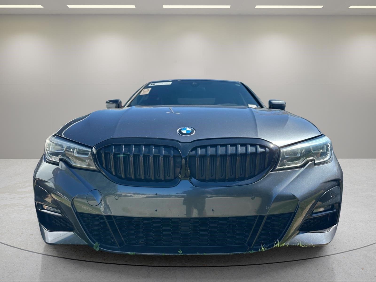 Used 2019 Mineral Gray Metallic BMW 330i xDrive image 8