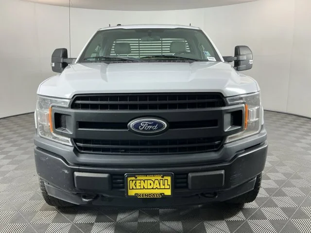 Used 2019 White Ford XL image 2