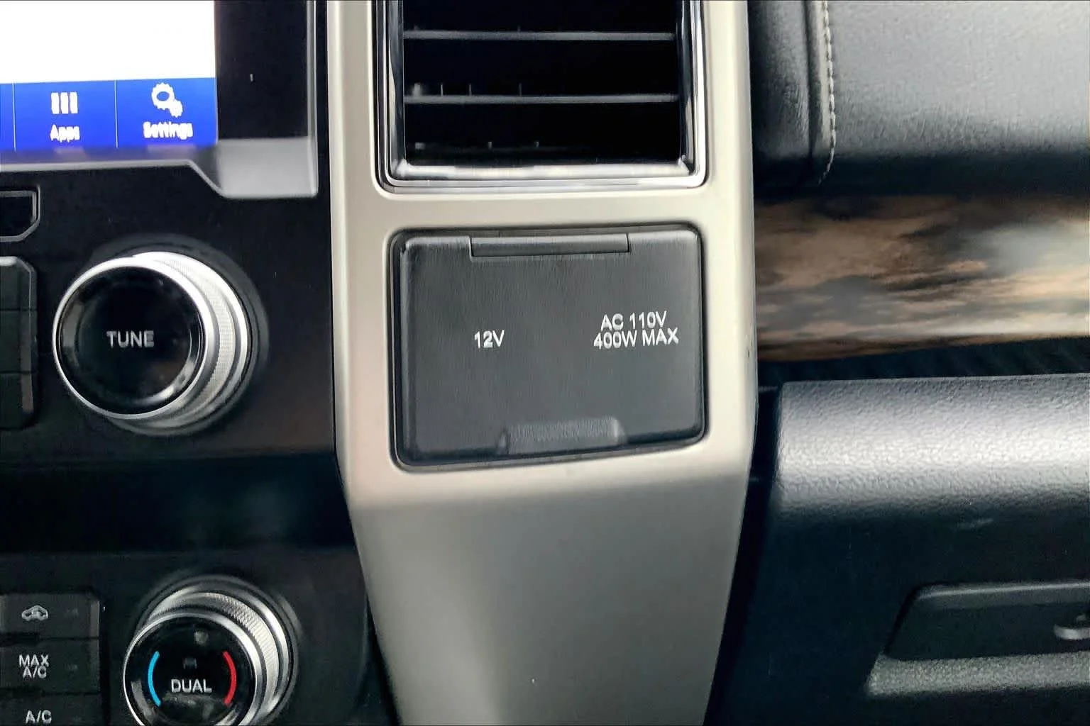 Used 2020 Rapid Red Metallic Tinted Clearcoat Ford LARIAT image 35