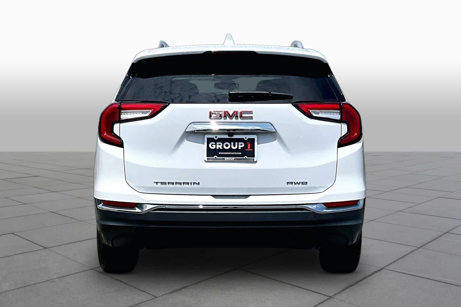 Used 2022 Summit White GMC SLT image 5