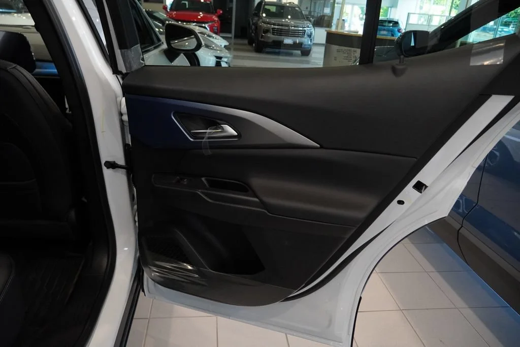 New 2026 Summit White Chevrolet LT image 26