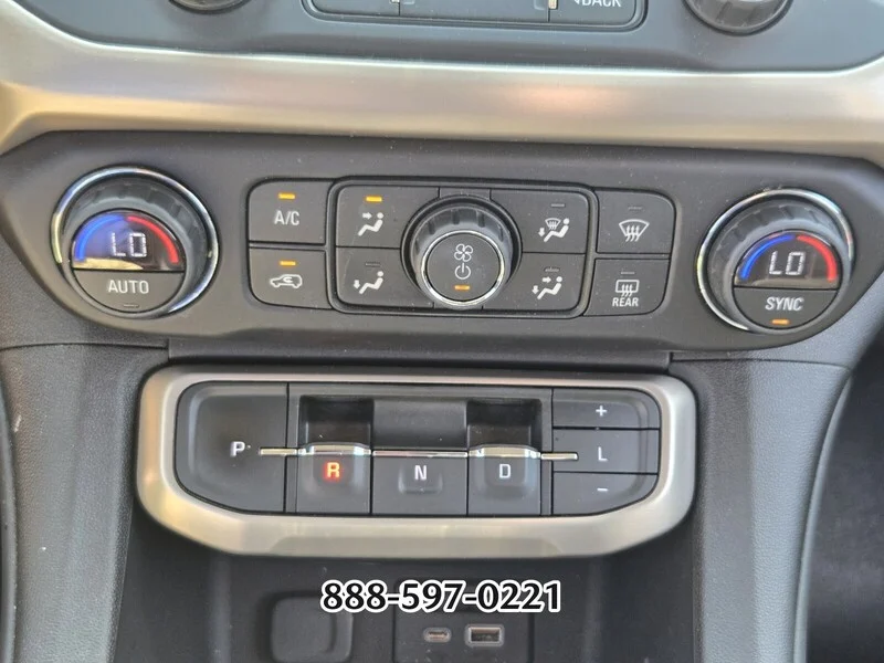 Used 2020 Quicksilver Metallic GMC Denali image 25