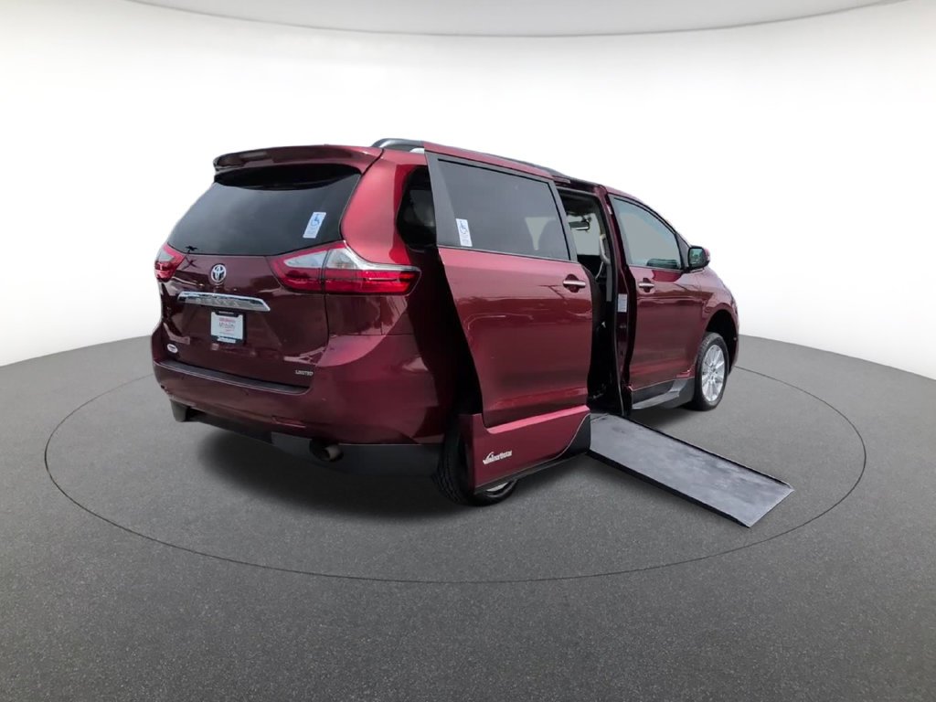Used 2015 Red Toyota Limited Premium image 3
