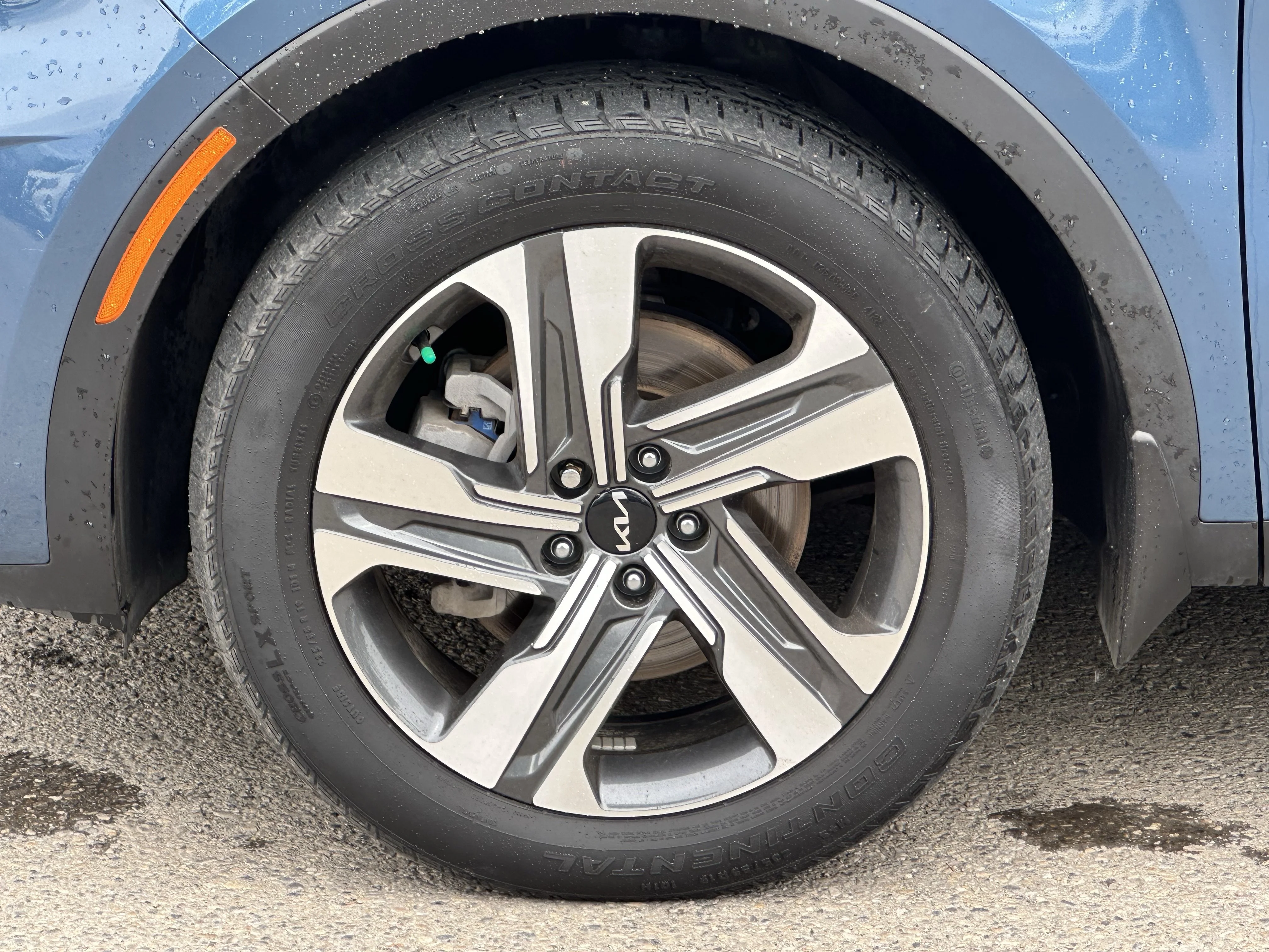 Certified Used 2023  Kia SX image 4