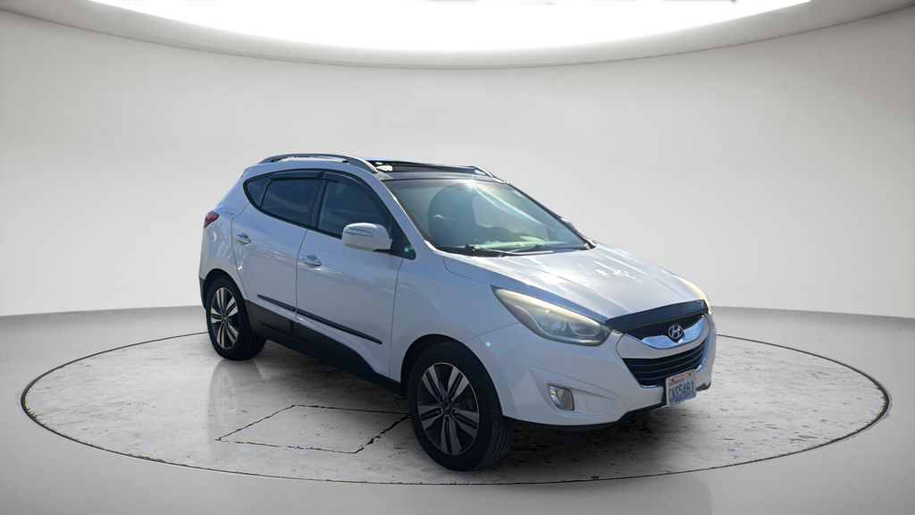 Used 2015 White Hyundai Limited image 1