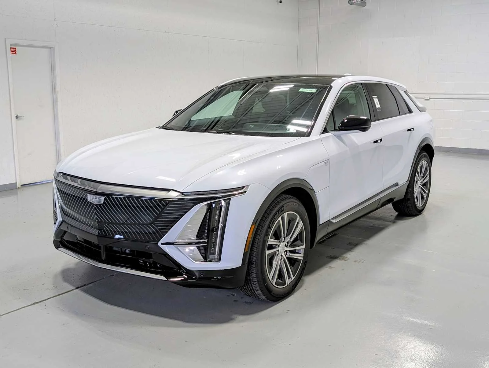 2027 Cadillac LYRIQ Premium Luxury