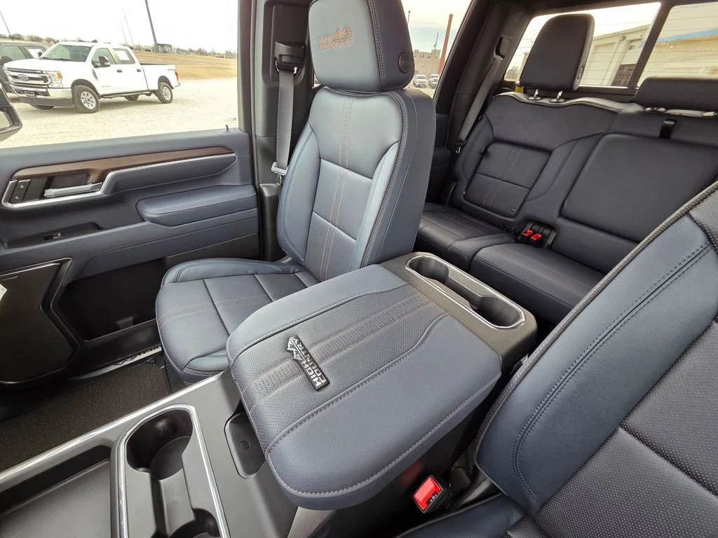 2026 Chevrolet Silverado 3500 HD High Country - Photo 28